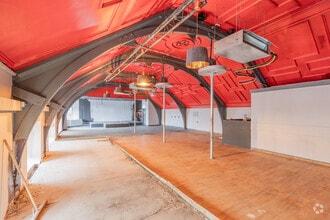 58 John Finnie St, Kilmarnock to rent Interior Photo- Image 1 of 5