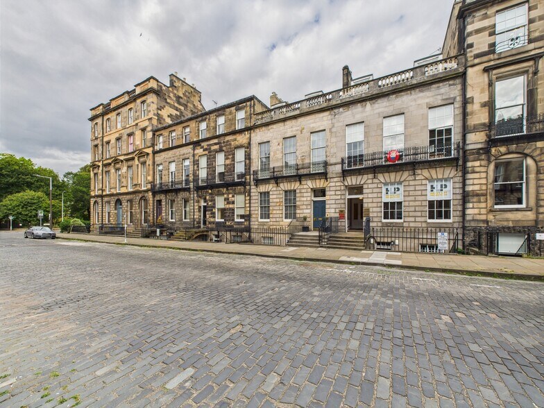 21 Walker St, Edinburgh to rent - Building Photo - Image 2 of 8