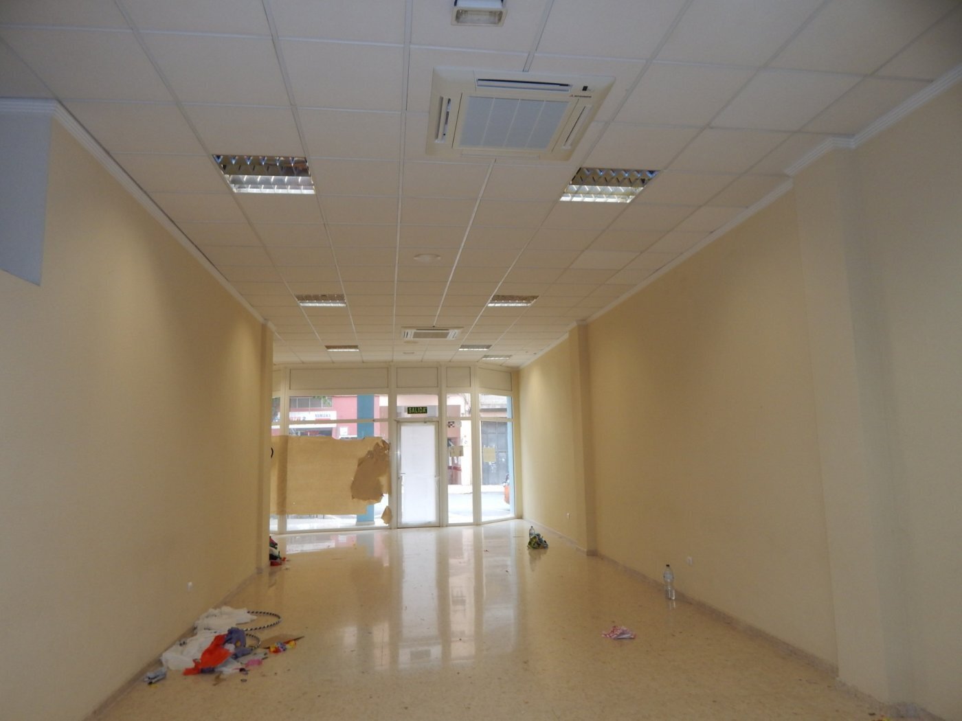Retail in Ontinyent, Valencia to rent Building Photo- Image 1 of 14