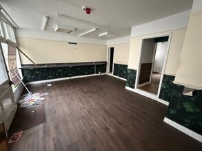 37 Burgate, Pickering to rent Interior Photo- Image 1 of 4