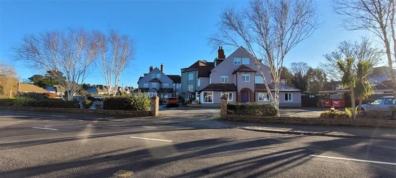 246 Drummond Rd, Skegness for sale - Building Photo - Image 3 of 10