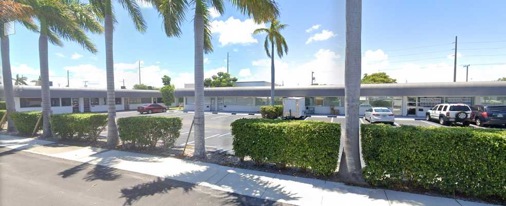 383-427 NE 2nd Ave, Hallandale, FL for rent - Building Photo - Image 3 of 7