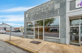 512 E Main St, Spartanburg, SC for rent Building Photo- Image 1 of 9