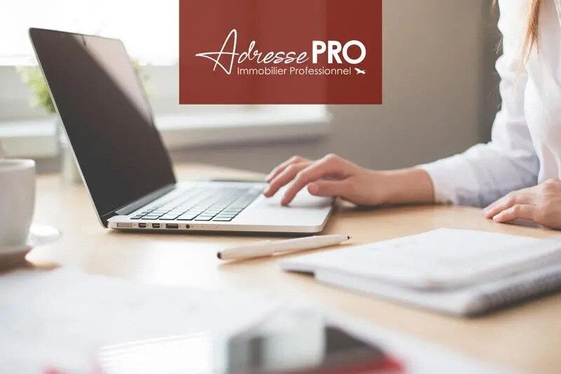 Office in Vénissieux for sale Building Photo- Image 1 of 3