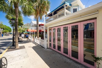 221 Duval St, Key West, FL for rent Building Photo- Image 2 of 3