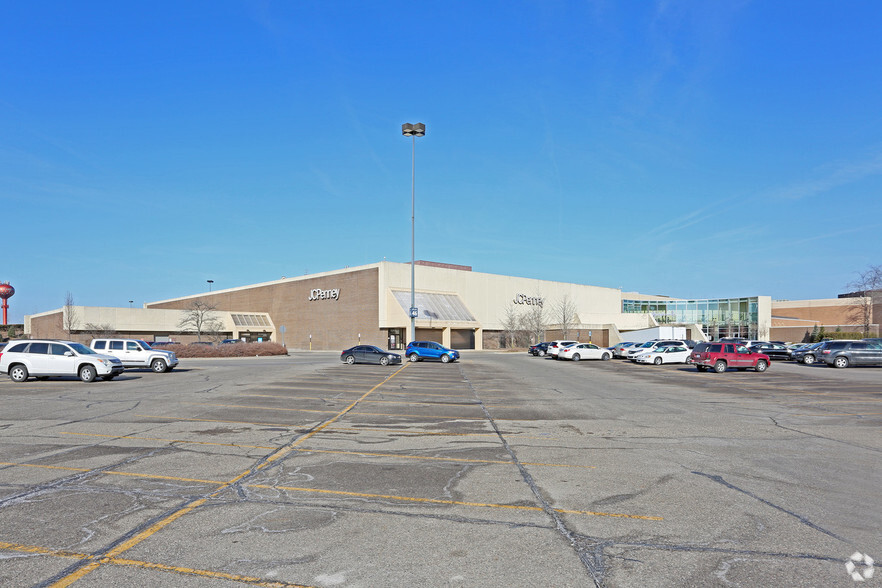 27150 Novi Rd, Novi, MI for rent - Building Photo - Image 2 of 2