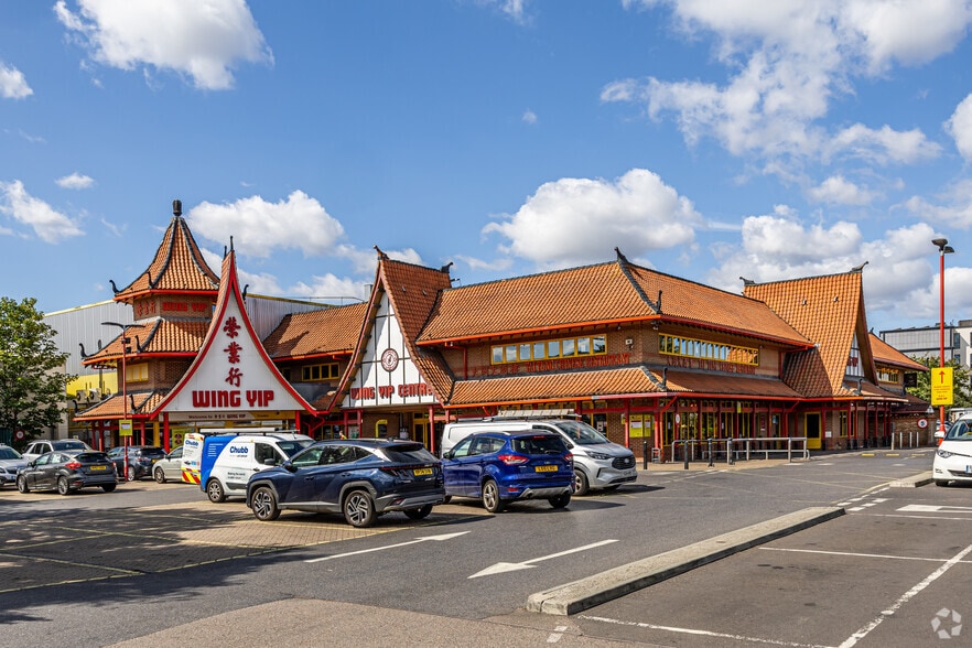 544 Purley Way, Croydon to rent - Building Photo - Image 2 of 3