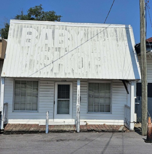 2528 Gillespie St, Fayetteville, NC for rent - Building Photo - Image 2 of 2