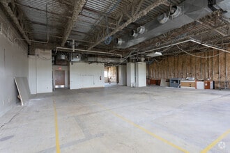 6565 E Carondelet Dr, Tucson, AZ to rent Interior Photo- Image 2 of 3