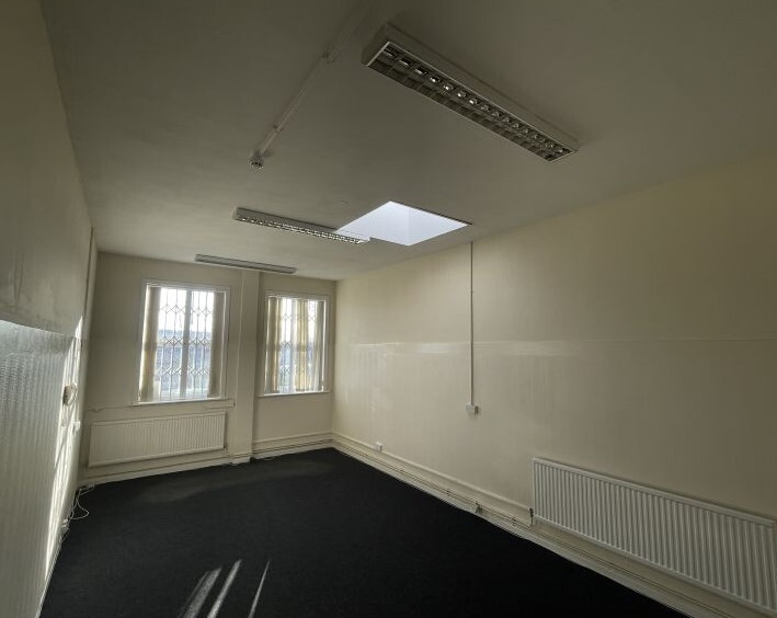 Road One, Winsford for rent Interior Photo- Image 1 of 4