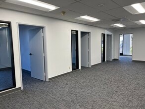 1650 S Amphlett Blvd, San Mateo, CA to rent Interior Photo- Image 2 of 4