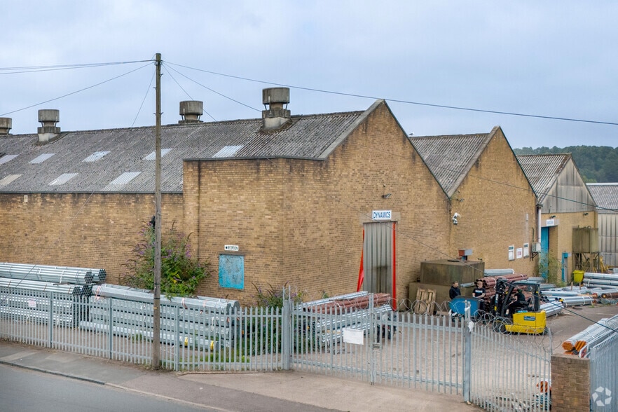 Corngreaves Rd, Cradley Heath for sale - Primary Photo - Image 1 of 1