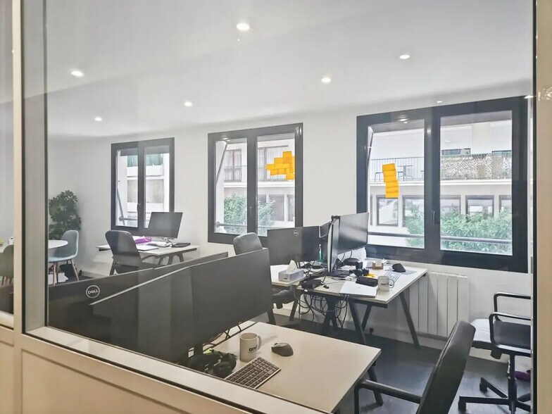 21 Rue Des Longs Prés, Boulogne-Billancourt to rent - Interior Photo - Image 2 of 6
