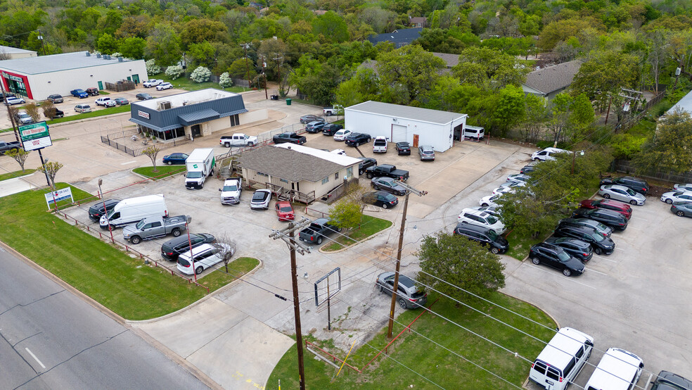 1803 S Texas Ave, Bryan, TX for sale - Primary Photo - Image 1 of 5