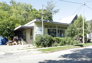 28 Laurel St, Waterloo, ON for sale Primary Photo- Image 1 of 1