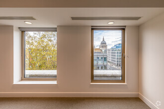 60 Cannon St, London for rent Interior Photo- Image 2 of 4