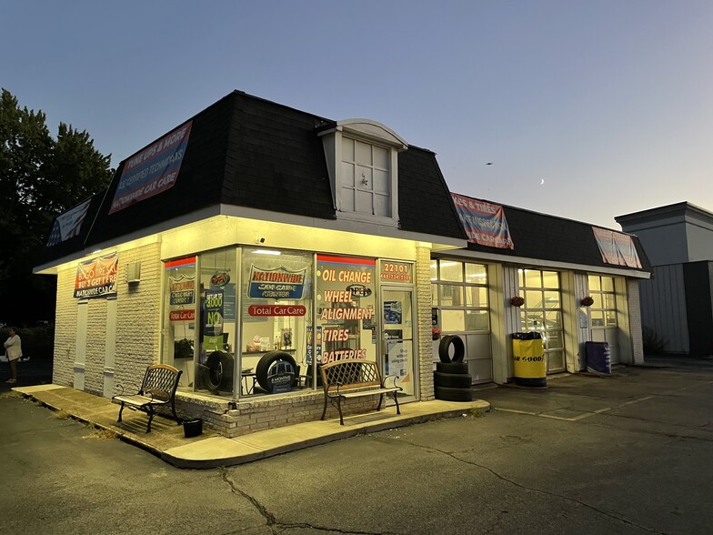 22101 Lorain Rd, Cleveland, OH for sale - Primary Photo - Image 1 of 7