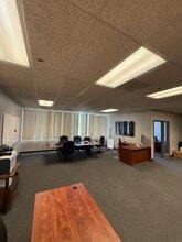 4500 S Lakeshore Dr, Tempe, AZ to rent Interior Photo- Image 2 of 5