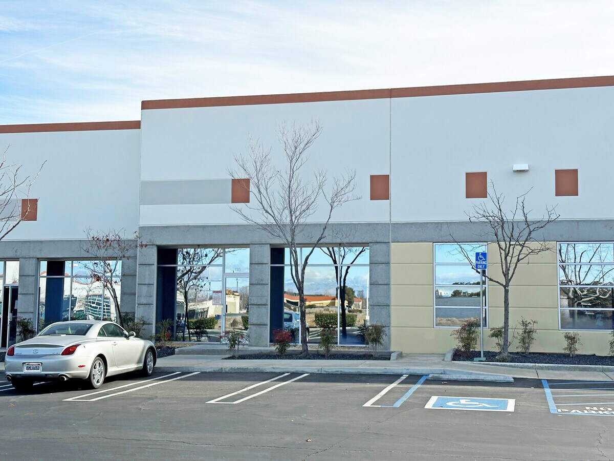 410 E Avenue K12, Lancaster 93535 UK