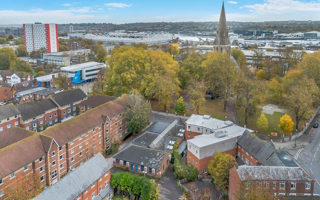 More details for 28-29 St. Mary St, Southampton - Office for Sale