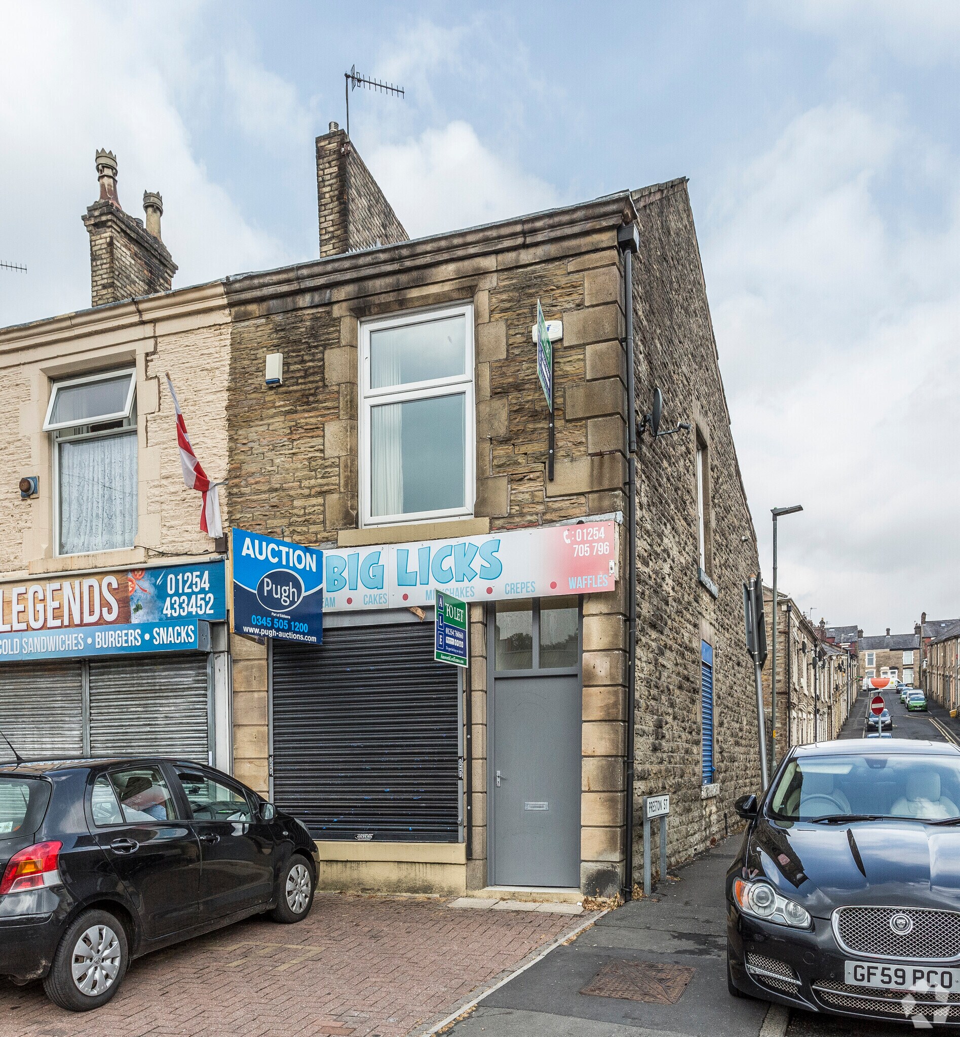 31 Blackburn Rd, Darwen for sale Primary Photo- Image 1 of 1