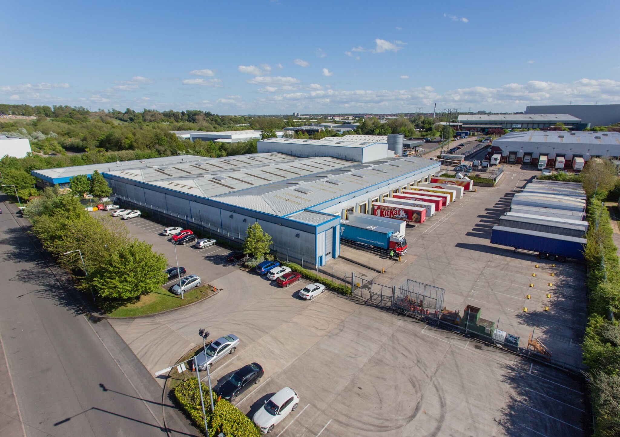 Cosford Ln, Rugby to rent Building Photo- Image 1 of 8