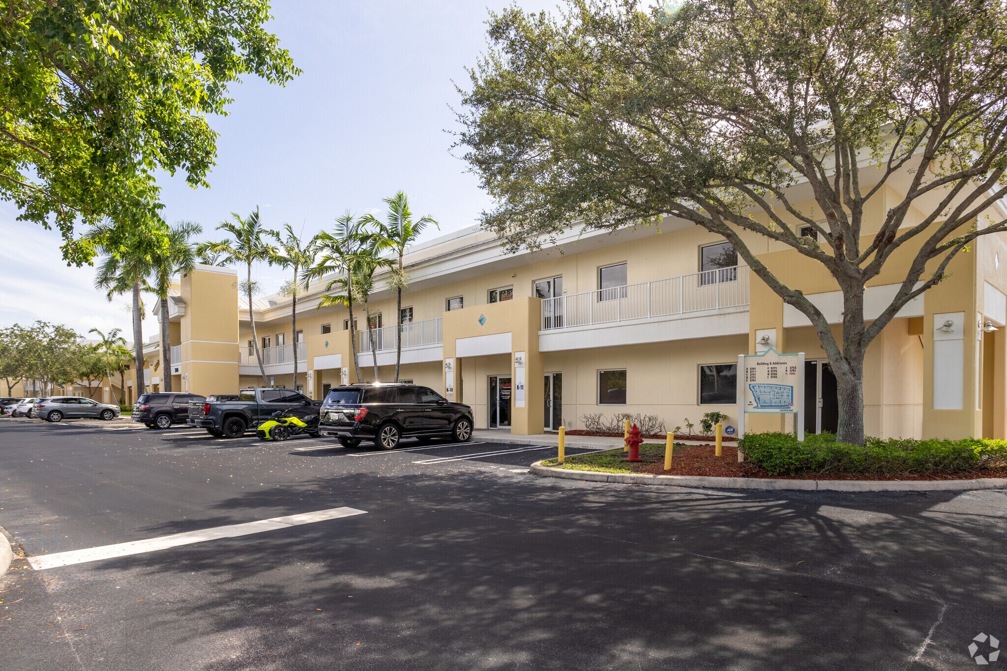 2781 Vista Pky, West Palm Beach, FL for sale Primary Photo- Image 1 of 1