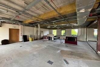 Almondvale Blvd, Livingston to rent Interior Photo- Image 1 of 1