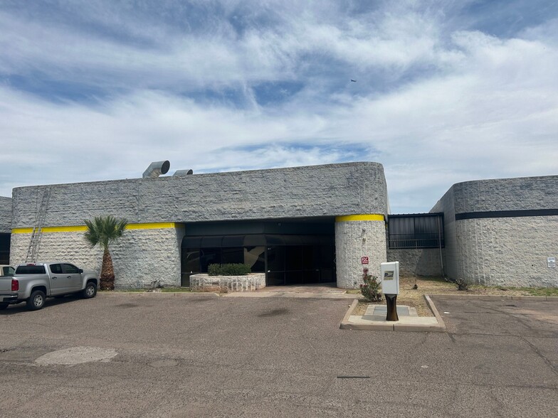 930 W Birchwood Ave, Mesa, AZ for rent - Building Photo - Image 2 of 5