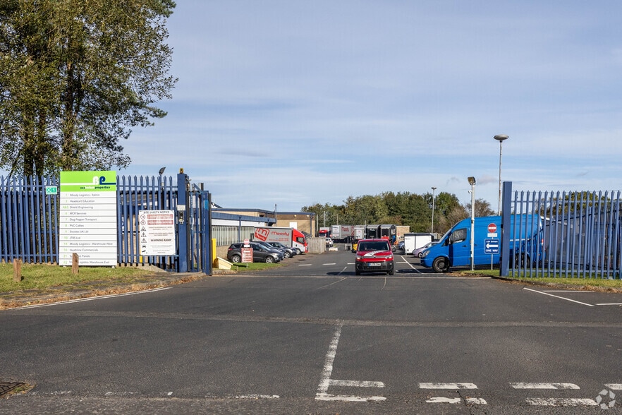 Bassington Dr, Cramlington for sale - Primary Photo - Image 1 of 1