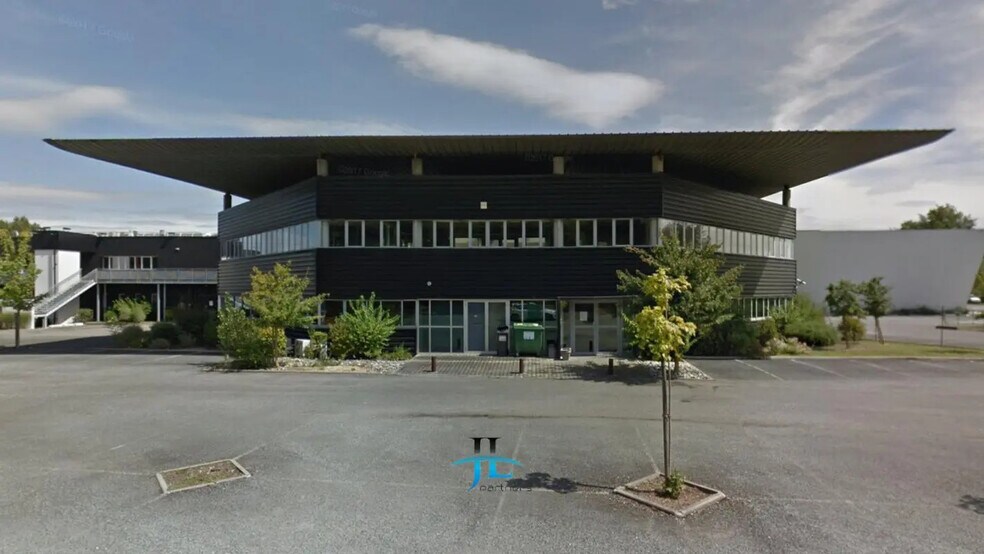 Office in Mérignac to rent - Building Photo - Image 1 of 1