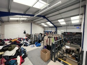 Brindley Close, Daventry to rent Interior Photo- Image 1 of 2