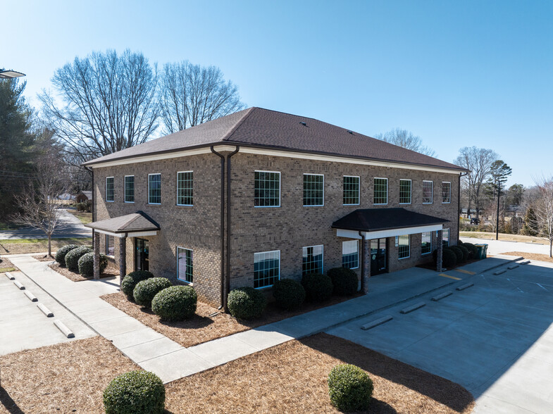 3844 Clemmons Rd, Clemmons, NC for rent - Building Photo - Image 3 of 30