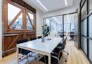 60 Gainsford St, London to rent Interior Photo- Image 2 of 4