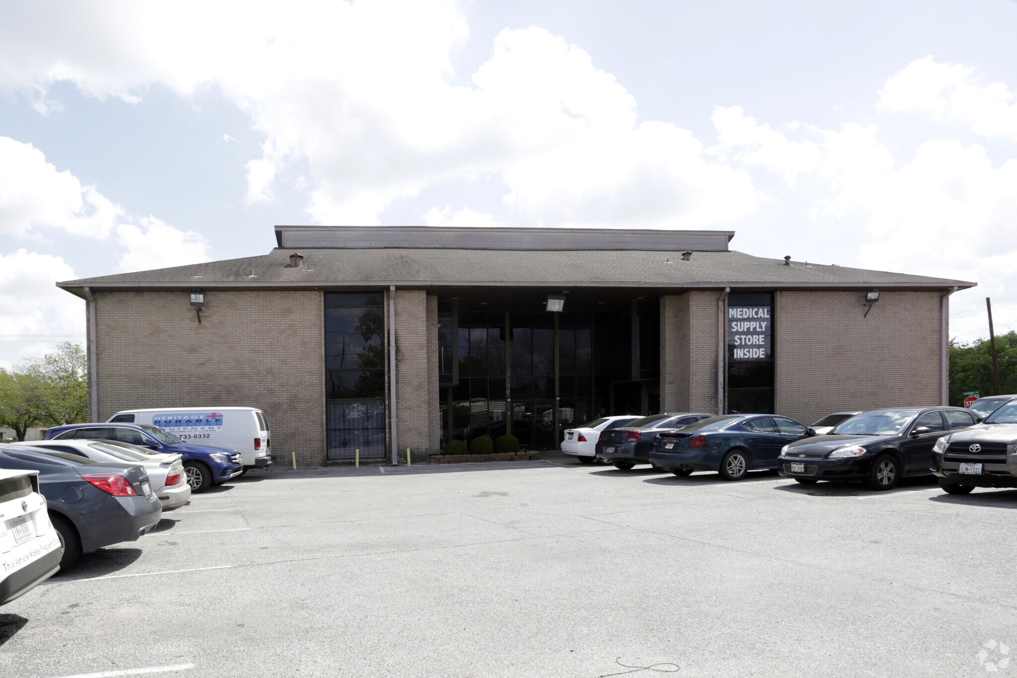 8109 Cullen Blvd, Houston, TX for sale Primary Photo- Image 1 of 1