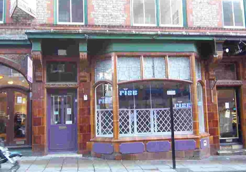 1A-5 Crown St, Darlington to rent - Building Photo - Image 2 of 3