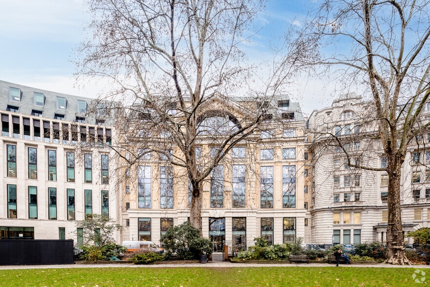 12-15 Finsbury Circ, London for sale - Primary Photo - Image 1 of 1