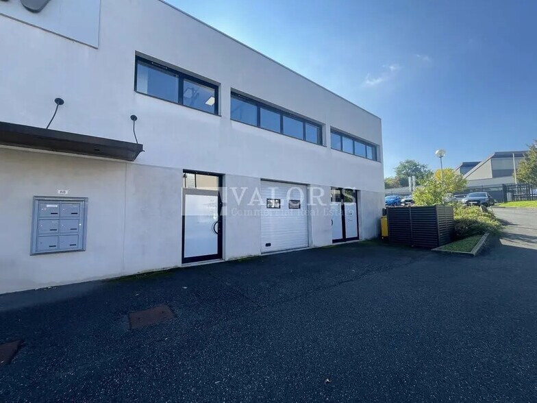 Light Industrial in Limas to rent - Primary Photo - Image 1 of 30