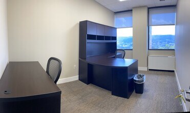 1 W Broad St, Bethlehem, PA to rent Interior Photo- Image 1 of 1