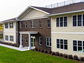 320 South St, Plainville, MA to rent Building Photo- Image 2 of 4