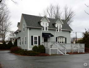 2893 Post Rd, Warwick, RI for sale Primary Photo- Image 1 of 1