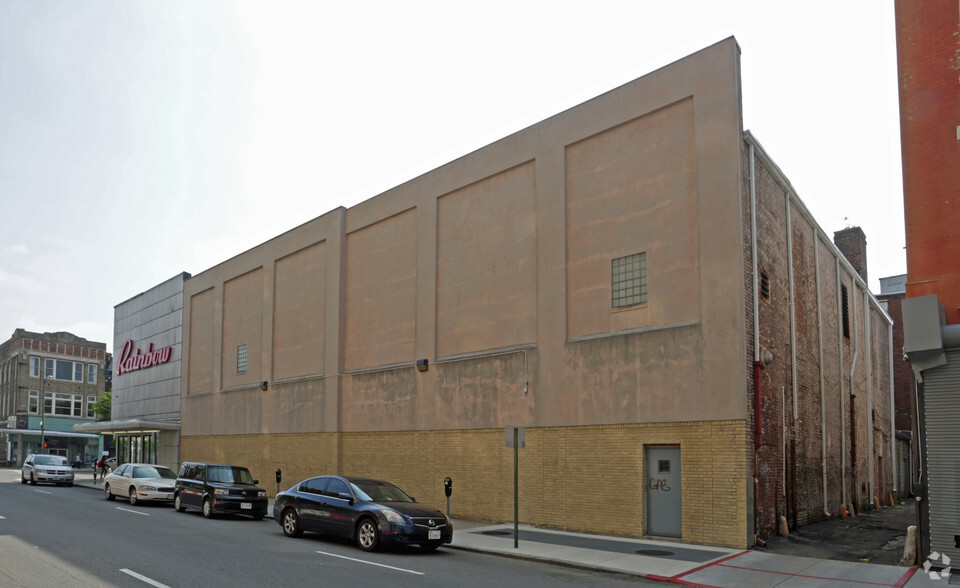 301 E Broad St, Richmond, VA for rent - Building Photo - Image 2 of 4