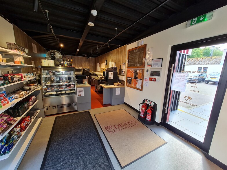 Steven Rd, Huntly to rent - Building Photo - Image 2 of 5