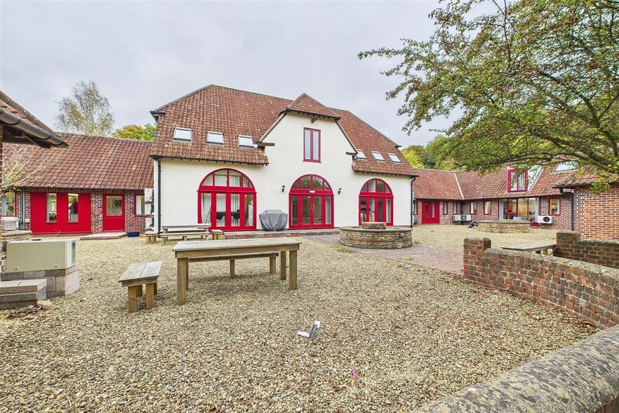 Wraxall Hl, Wraxall to rent - Building Photo - Image 2 of 4