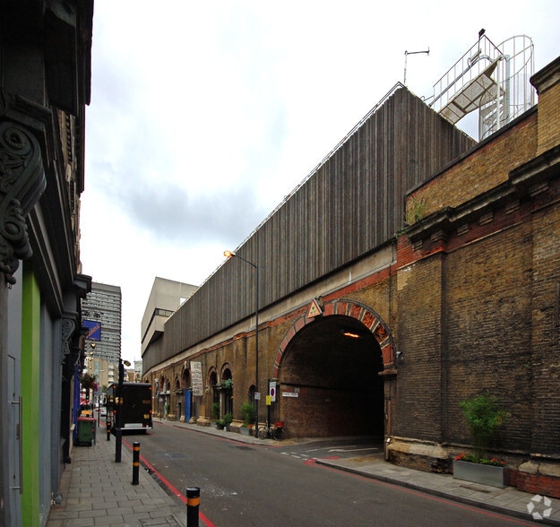 4 Crucifix Ln, London to rent - Building Photo - Image 2 of 4