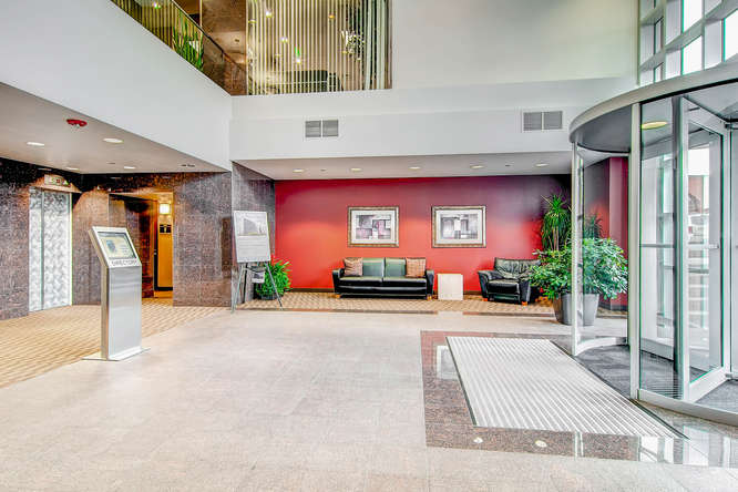 3033 S Parker Rd, Aurora, CO for rent - Lobby - Image 3 of 11