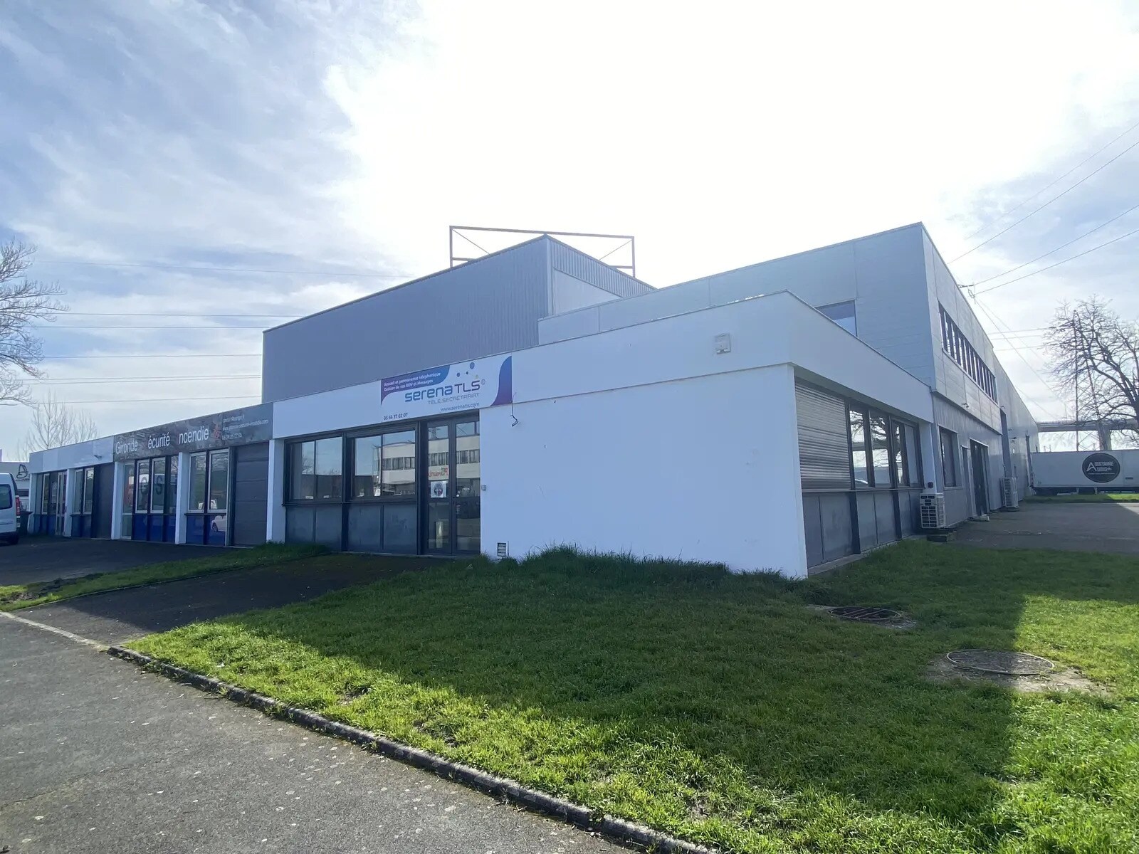 14-16 Rue Edouard Faure, Bordeaux to rent Building Photo- Image 1 of 5