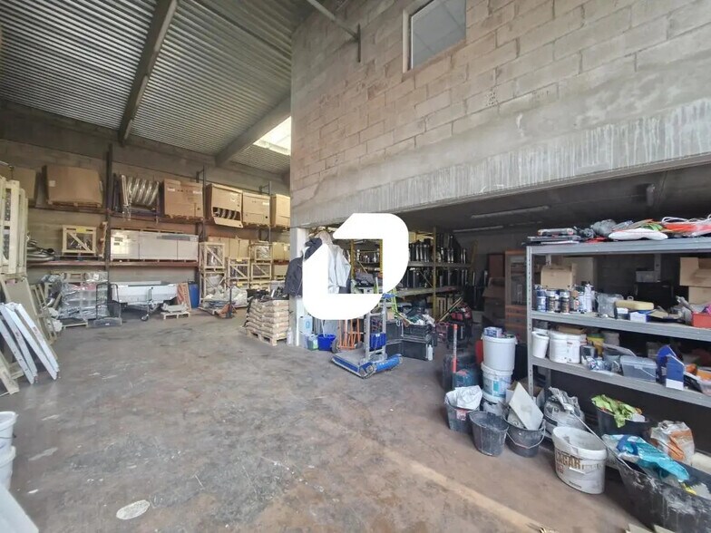 13 Bis Allée Du Clos Des Charmes, Collégien to rent - Interior Photo - Image 2 of 8