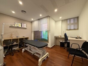 Office / Retail in Barcelona, Barcelona to rent Interior Photo- Image 2 of 15