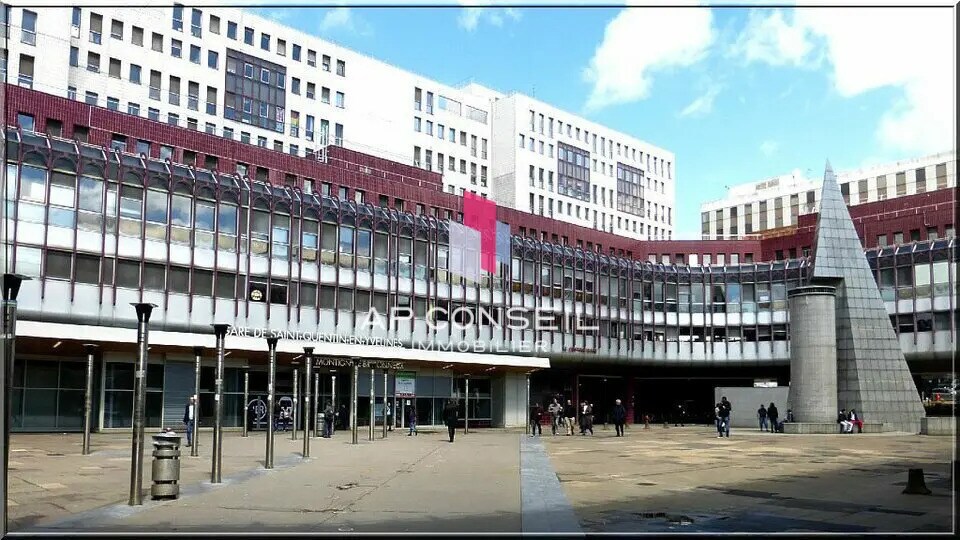 Office in Montigny-le-Bretonneux to rent Building Photo- Image 1 of 16